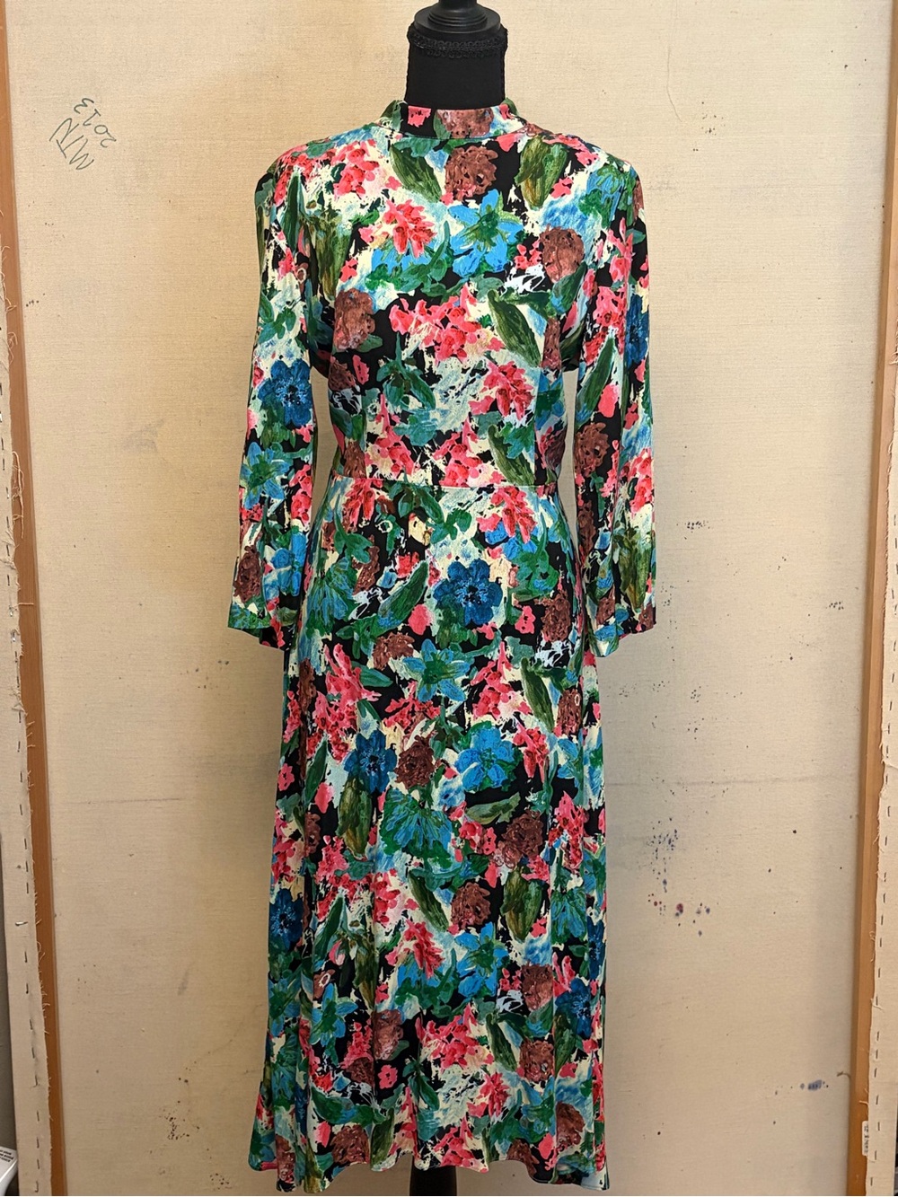Zara 3/4 Sleeve Floral Midi Dress with Open Back in Green, Blue, Pink - Size M